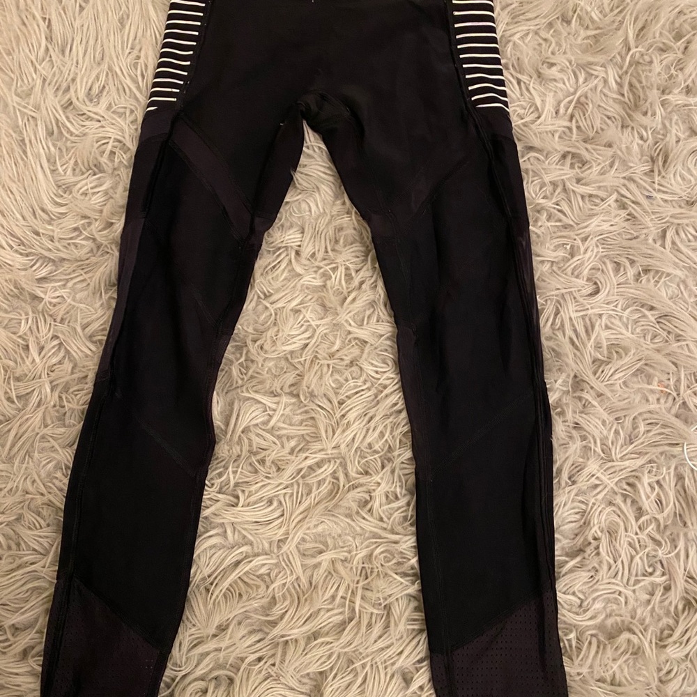 black ivivva leggings